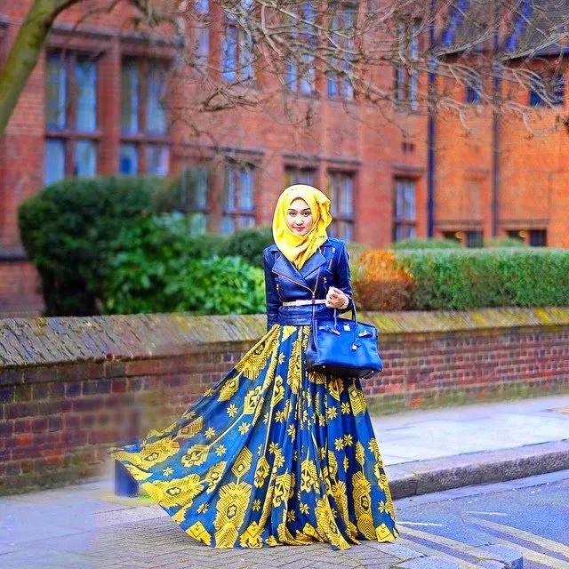 7 Referensi Rok dan Dress Lucu Untuk Kamu, Cewek Berhijab yang Nggak Suka Pakai Celana 10
