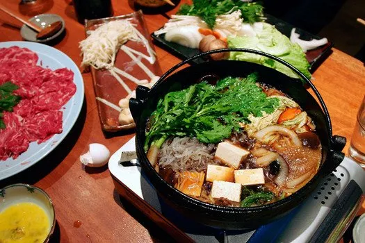 Menerka-nerka Alasan Kenapa Kalau Makanan yang Dibungkus Jadi Nggak Enak Dibandingkan Makan di Tempat 15