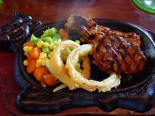 Menerka-nerka Alasan Kenapa Kalau Makanan yang Dibungkus Jadi Nggak Enak Dibandingkan Makan di Tempat 16