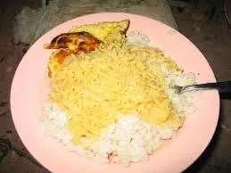 Menebak Kesiapanmu Punya Suami/Istri dari Caramu Menyantap Mie 18