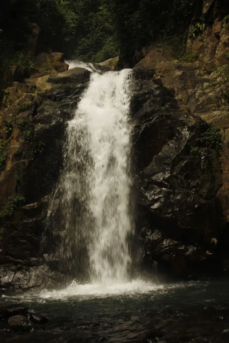 Daftar Air Terjun atau Curug di Jawa Barat yang Indah 13