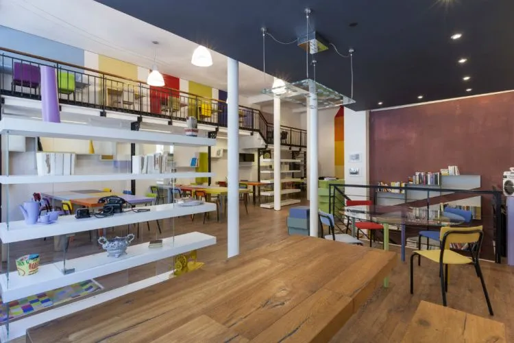 14 Desain Co-Working Space yang Bakal Bikin Kamu Iri. Mau Deh Punya Kantor Kayak Gini! 22