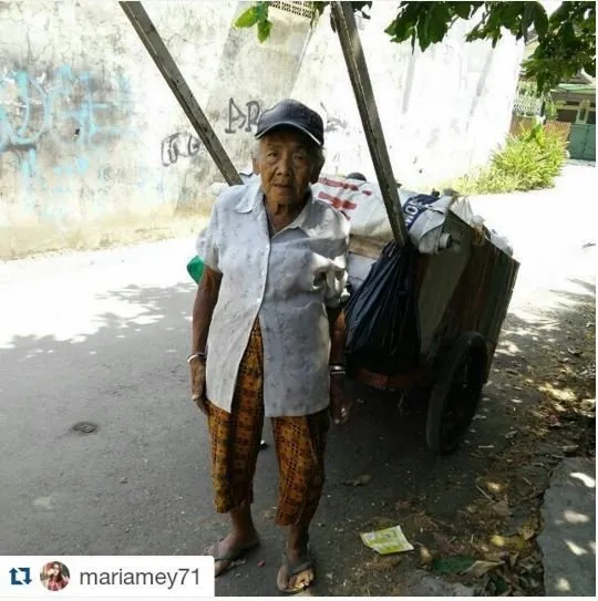 Kalau Kamu Anak Muda Tapi Masih Sering Males-malesan Kerja, Coba Deh Tengok Perjuangan Mereka! 15