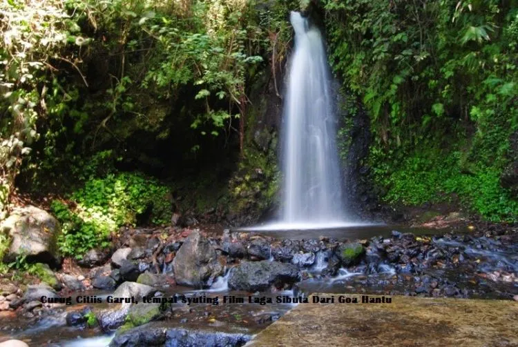Daftar Air Terjun atau Curug di Jawa Barat yang Indah 11