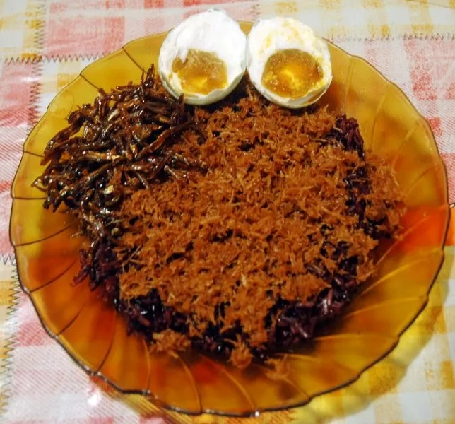 Ragam Kuliner Makassar, Nikmatnya Bikin Nagih! 22