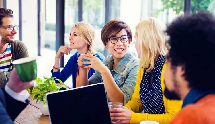 Dear Para Karyawan, 7 Tips Ini Ampuh Menjaga Hubungan Baikmu dengan Atasan 13
