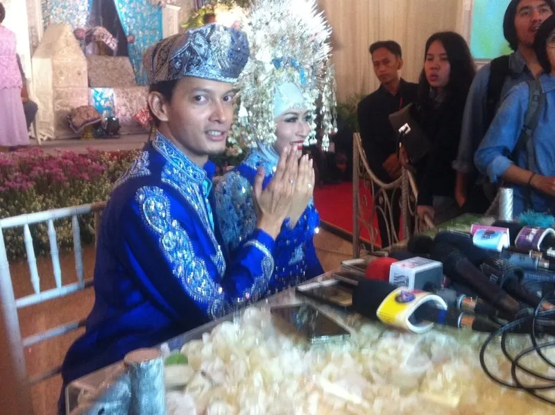 8 Fakta Soal Proses Ta'Aruf Fedi Nuril dan Vanny Widyasasti. Sweet dan Adem di Hati 13