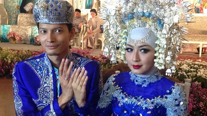 8 Fakta Soal Proses Ta'Aruf Fedi Nuril dan Vanny Widyasasti. Sweet dan Adem di Hati 11