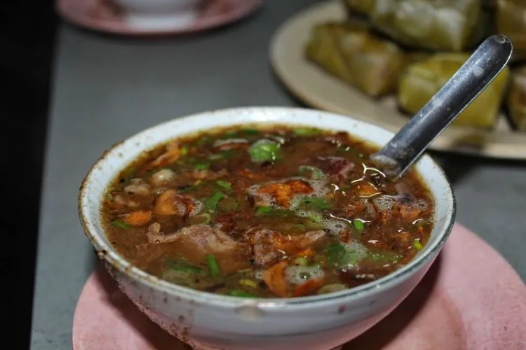 Ragam Kuliner Makassar, Nikmatnya Bikin Nagih! 14
