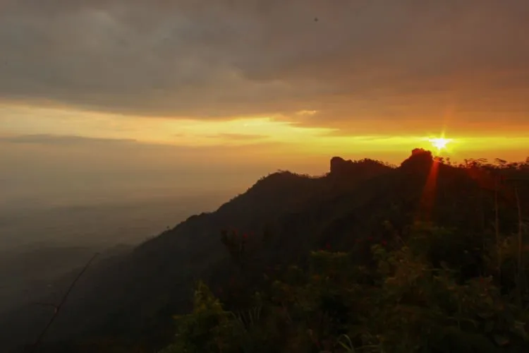 7 Spot Andalan Buat Melihat Sunrise di Jogja. Kapan Kamu Ke Sini? 10