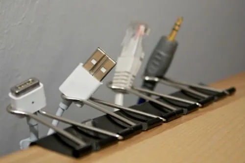 15 Fungsi Bermanfaat Dari Binder Clip yang Nggak Cuma Buat Jepit Kertas Aja 21