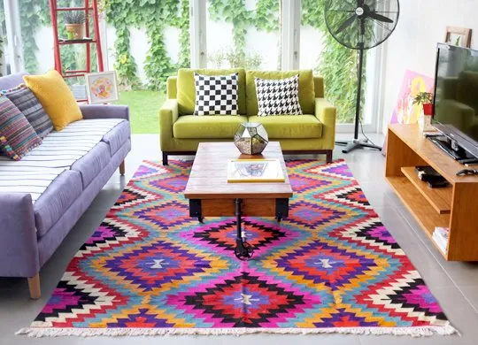 Untuk Rumah Masa Depanmu, 10 Design Ruang Tamu Mungil ini Siap Ditiru 14