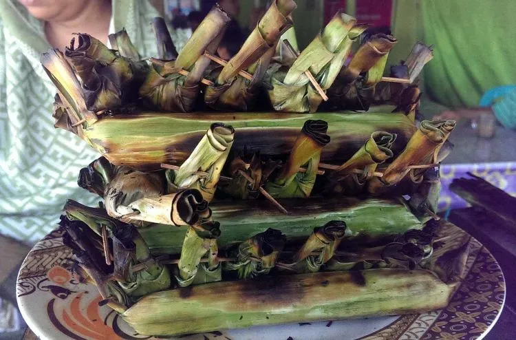 Nggak Cuma Gadis-gadisnya yang Cantik, Kuliner Manado Juga Terkenal Ciamik! 26