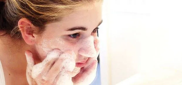 Kamu ke Salon Cuma Setahun Sekali? Cobain Aja Yuk 7 Tips Merawat Diri Sendiri Ini! 9
