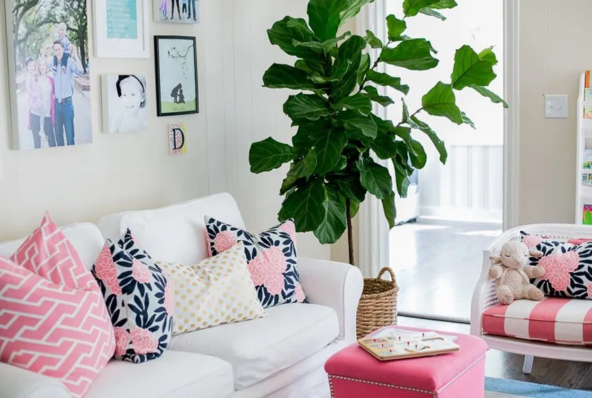 Untuk Rumah Masa Depanmu, 10 Design Ruang Tamu Mungil ini Siap Ditiru 17