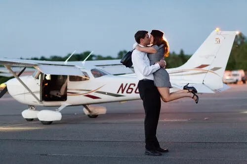 Punya Pacar Pilot? Inilah 8 Alasan Dia Layak Kamu Pertahankan Sampai Menyentuh Pelaminan! 10