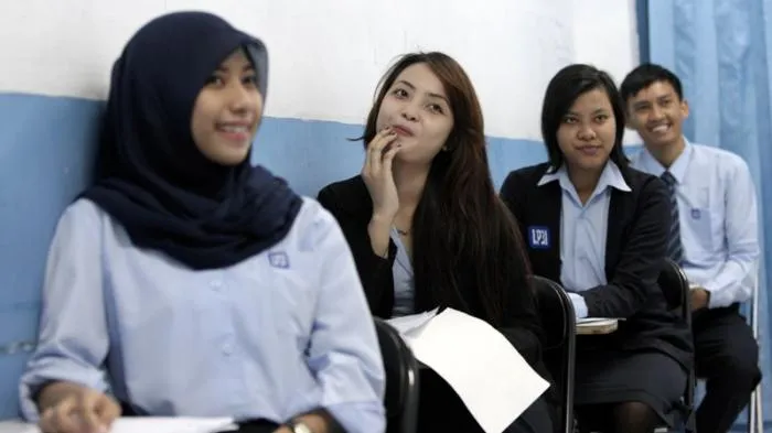 7 Alasan Kenapa Gelar Sarjana Lebih Tepat Diraih di Negeri Sendiri Tanpa Perlu Ke Luar Negeri 8