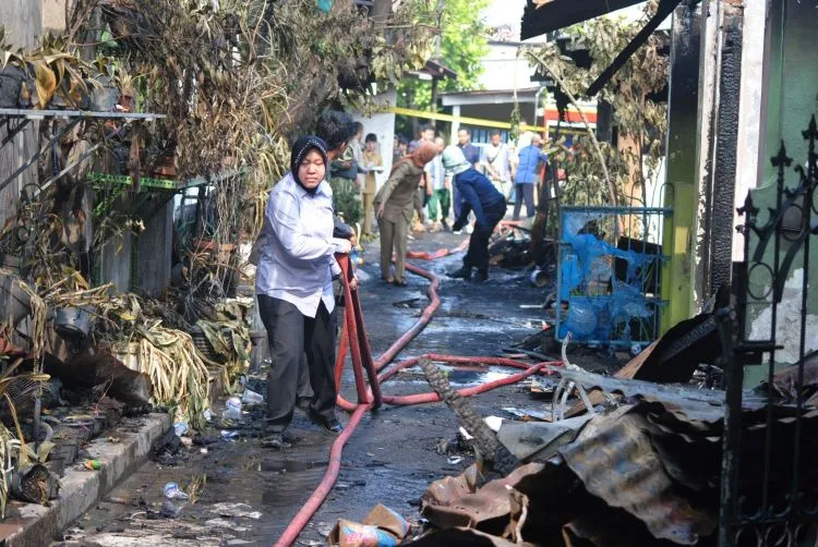 Walau Udah Jauh Merantau, 7 Hal Ini Akan Selalu Melekat di Diri Arek Suroboyo 14