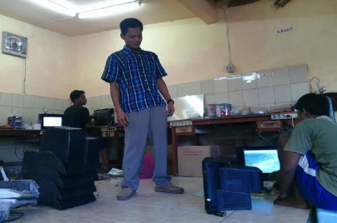 Bukan Perkara Salah dan Benar, Tapi Pak Kusrin yang Hanya Lulusan SD Ini Harusnya Dijadikan Panutan 10