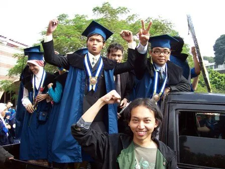 26 Suka-Duka yang Paling Sering Kamu Rasa Sebagai Mahasiswa ITB. Anak ITB Sejati, Pasti Ngerti! 46