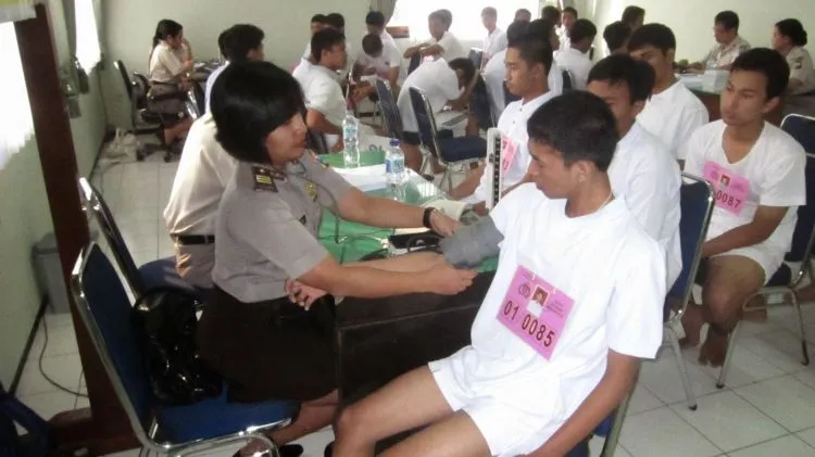 Punya Orangtua yang Bekerja di Kemiliteran? 9 Hal Ini Pasti Pernah Kamu Rasakan 16