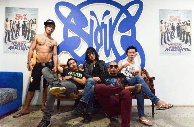 12 Alasan Kenapa Slank Adalah Band Rock Indonesia Yang Bikin Bangga dan Layak Dipuja 15