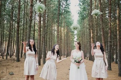 23 Momen yang Pasti Kamu Alami Saat (Konon) Sudah Usianya, Tapi Kamu Belum Nikah-Nikah Juga 41