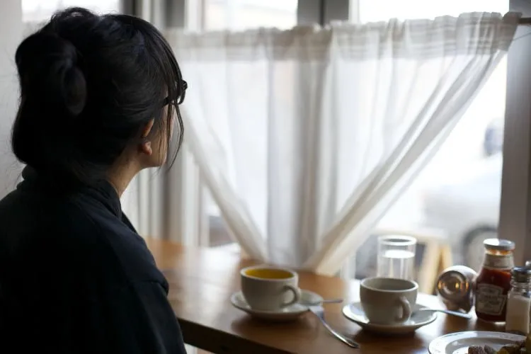 Cinta Tak Berbalas Memang Menyakitkan. Tapi Ada Hikmah yang Bisa Kamu Dapatkan 9