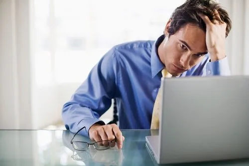 Tak Selamanya Cowok Selalu Terlihat Tegar dan Kuat. 10 Hal Ini yang Sebenarnya Dirasakan Ketika Mereka Bersedih Hati 18