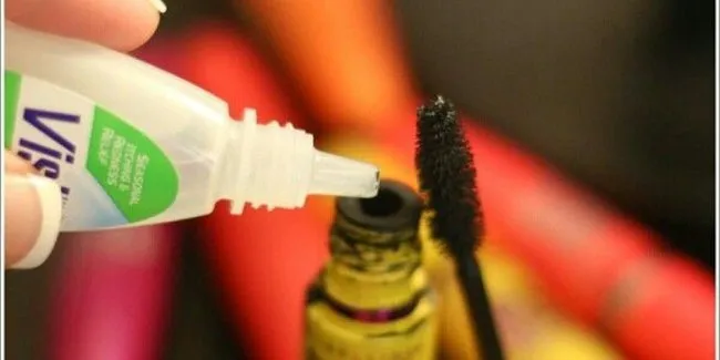Tips Menjaga Makeup Item Agar Awet dan Tahan Lama 10
