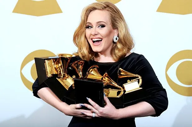 Bukan Cuma Lagunya yang Jadi Soundtrack Baper. 15 Hal Ini Bikin Adele Layak Jadi Role Model Kita 24