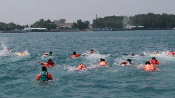 Kamu Orang Jakarta dan Bingung Traveling Ke Mana? Kepulauan Seribu Adalah Pilihan Istimewa! 14