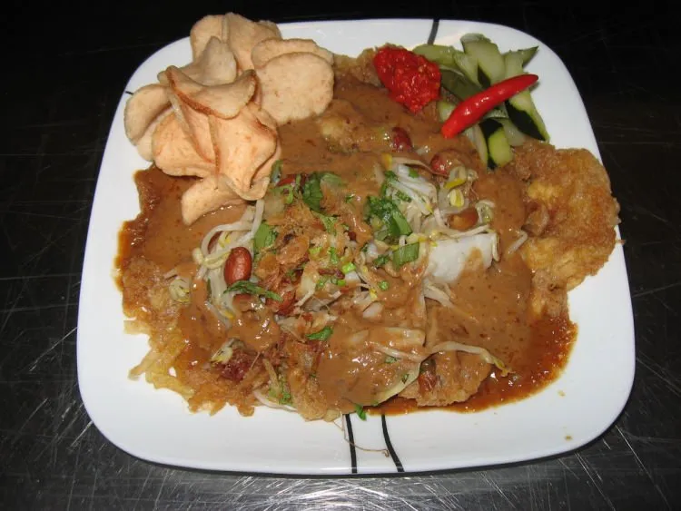 6 Resep Bumbu Kacang untuk Masakan Rumahan 9