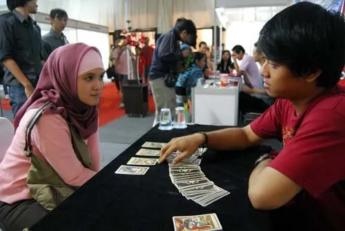 8 Alasan Kenapa Kamu Perlu Berhenti Penasaran Sama Tarot dan Zodiak Mulai Sekarang 9