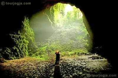 6 Destinasi yang Bakal Nge-Hits dan Rusak di 2016. Kalau Peduli, Jangan Ke Sini! 8