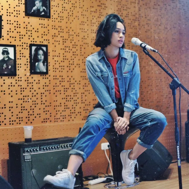 9 Style Ala Andien Buat Kamu Cewek Imut yang Pengen Tampil Elegan 13
