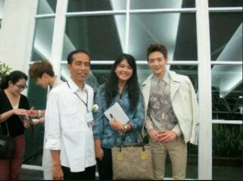 Duh Bang Uus, Ngapain Sih Bilang Cewek Berhijab Gak Boleh Nonton K-Pop? Jadi Bikin Kita Makin Cinta :))) 15