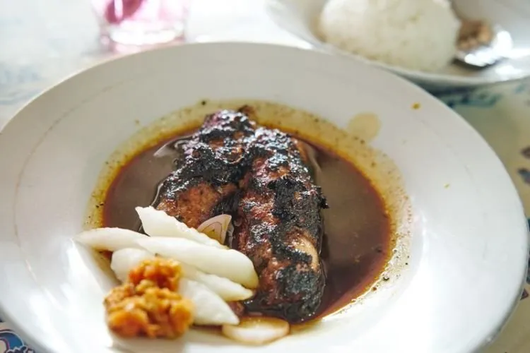 Pastikan 8 Sate Lezat Ini Telah Kamu Cicipi di Jawa Tengah! Nikmatnya Menggoyang Lidah! 16