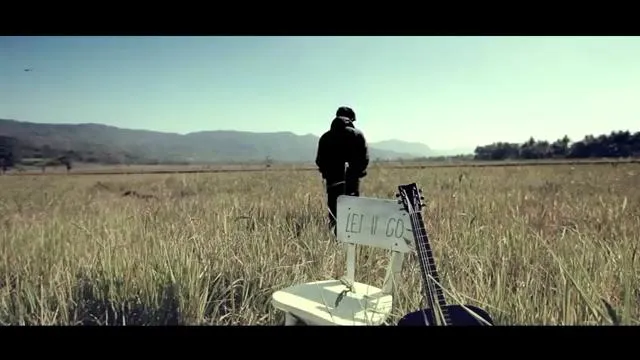 Lagi Nungguin Pacar Orang? 10 Lagu Ini Bakal Bikin Kamu Baper Maksimal! 14