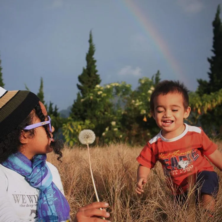 Petualangan Mom dan Max, Ibu dan Anak yang Menjelajah 15 Gunung. Kisah Inspiratif Untuk Anak Muda Indonesia! 10