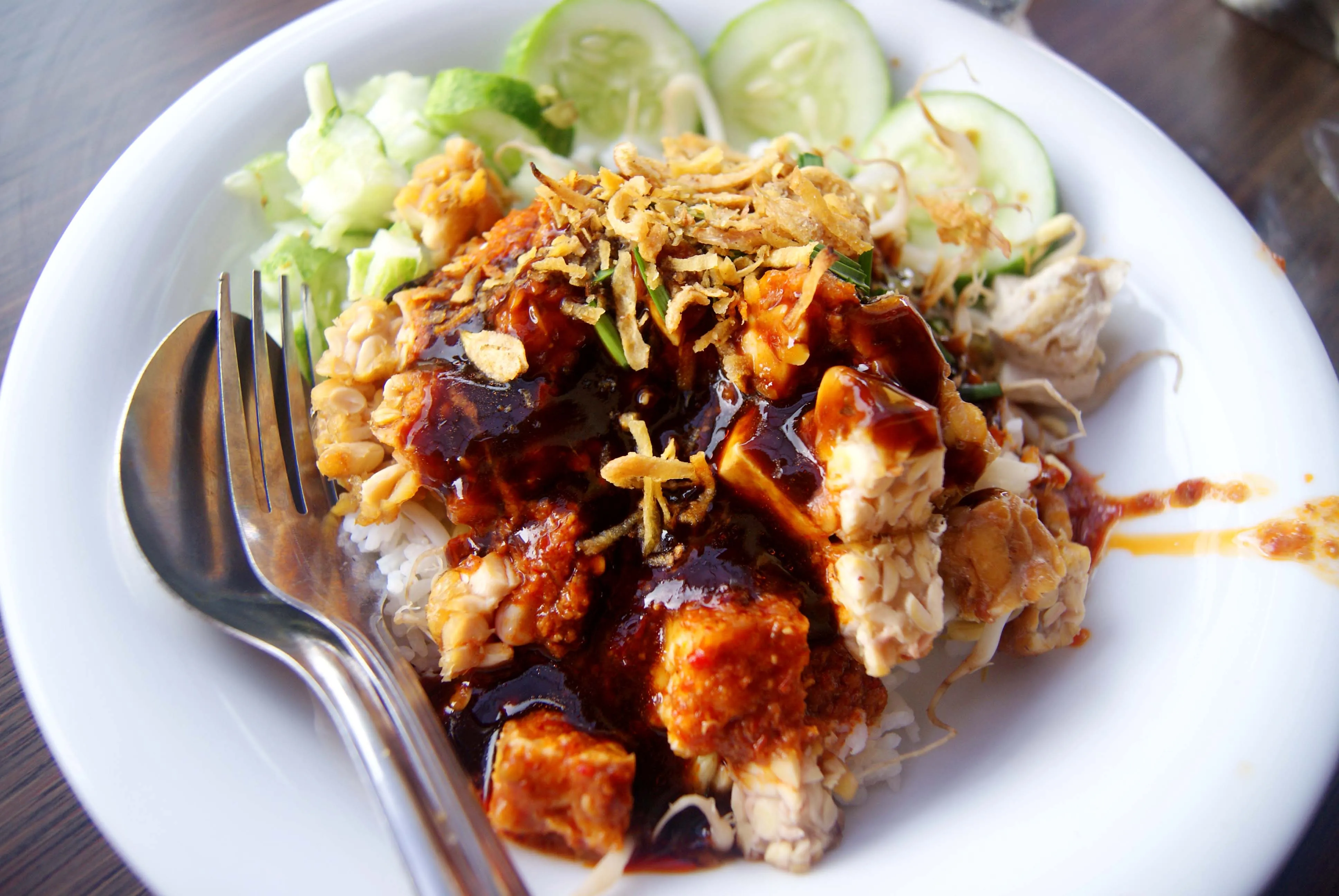 9 Kuliner Maknyuss Dari Cirebon yang Wajib Kamu Coba. Rasanya Jawara!
