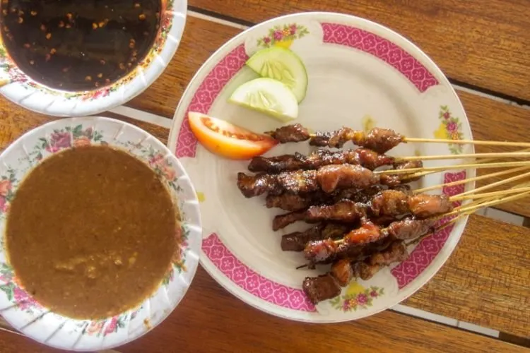 Pastikan 8 Sate Lezat Ini Telah Kamu Cicipi di Jawa Tengah! Nikmatnya Menggoyang Lidah! 15