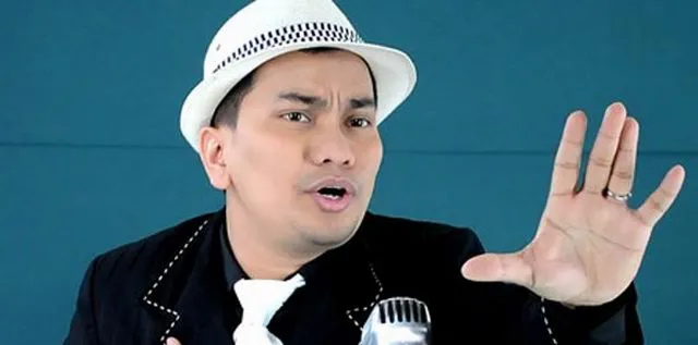 Lagi Nungguin Pacar Orang? 10 Lagu Ini Bakal Bikin Kamu Baper Maksimal! 17