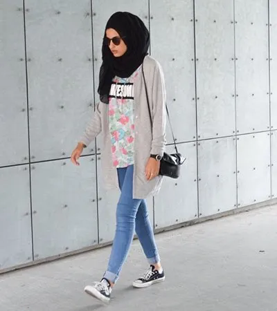 10 Gaya Jeans yang Tetap Sopan dan Nyaman, Buat Kamu Cewek Berhijab 14