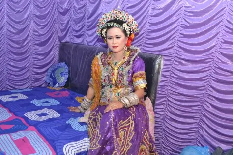 Indonesia Memang Kaya Akan Adat Istiadatnya. Coba Simak Yuk Adat Istiadat Pernikahan Bugis yang Unik Ini 17