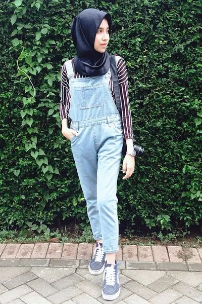 8 Style Untukmu Sehari-hari, Cewek Berhijab yang Ingin Sopan tapi Nggak Terlalu Girly 13