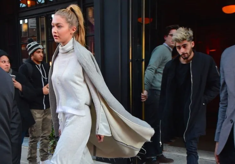 Kenapa Zayn Malik dan Pillowtalk-nya Jadi 2 Hal Paling Seksi yang Bisa Kamu Nikmati Sekarang 11