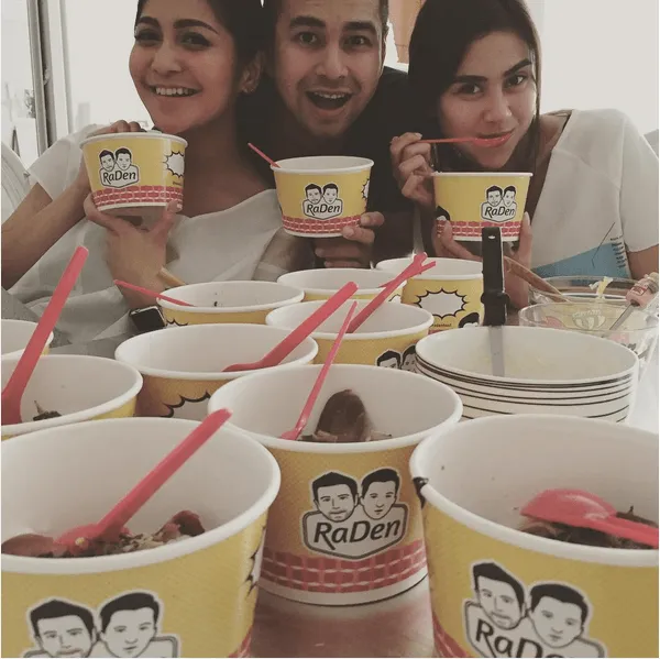 Jangan Puas Sama Satu Sumber Penghasilan! 10 Seleb Kreatif Ini Aja Punya Bisnis Sampingan 12