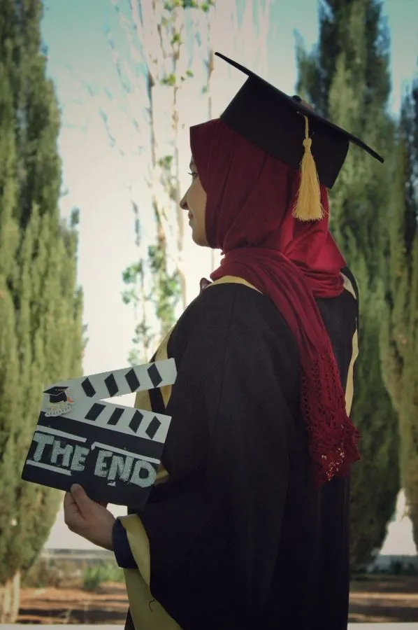 Setelah Euforia Wisuda dan Jadi Sarjana, Ragam Suka Duka Inilah yang Akan Kamu Rasa! 26