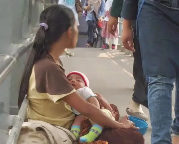 Bukannya Pelit, Ini Kenapa Kamu Selalu Enggan untuk Menyumbang pada Pengemis di Jalanan 13